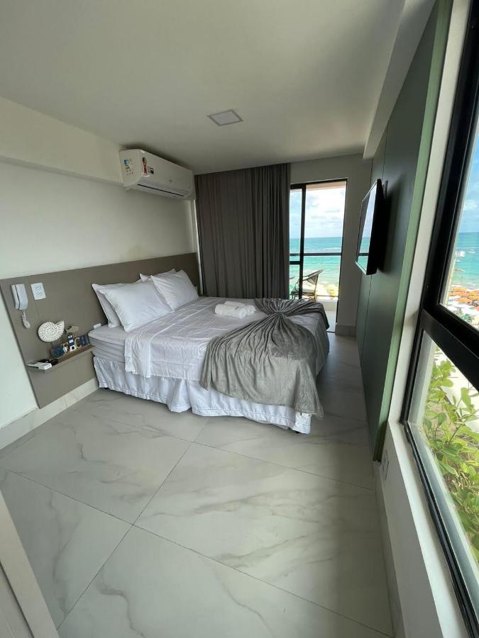 Flat A Beira Mar Com Varanda E Piscinas Naturais Apartment